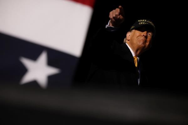 Trump was three hours late to his Michigan rally because “got tied up” being interviewed on Joe Rogan’s podcast.