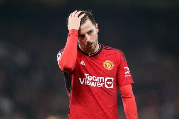 Mason Mount during a Champions League game for Manchester United