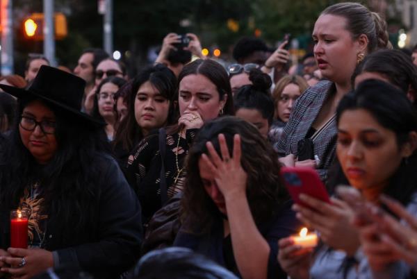 It remains unclear if his fall was intentio<em></em>nal or accidental.