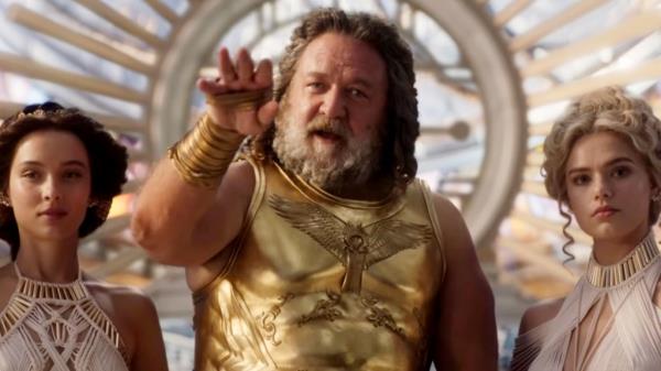 Russell Crowe as Zeus in 