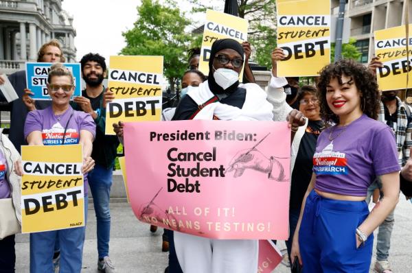 Student debt protesters