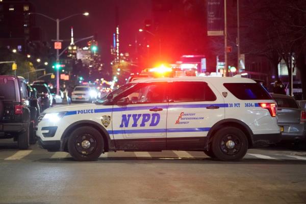 87% of New Yorkers respo<em></em>nded that crime is a very or somewhat serious problem in New York State and New York City, according to the poll.</p>

<p>　　