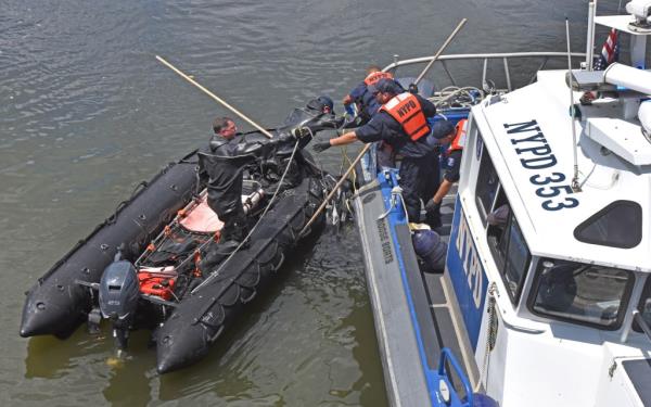 NYPD divers in Newtown Creek.