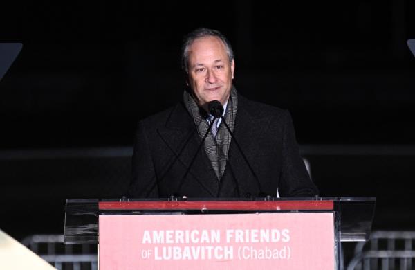 Second gentleman Doug Emhoff speaking at the Natio<em></em>nal Menorah Lighting.