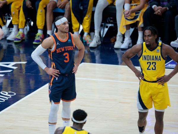 Exhausted Knicks forward Josh Hart (3) looks on during Sunday's Game 4 loss.