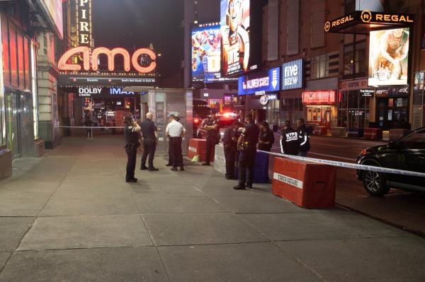 Police tape off scene wher<em></em>e man was shot