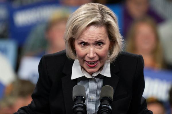 Gwen Walz, wife of Democratic vice presidential nominee Minnesota Governor Tim Walz, delivers remarks during an election campaign event in Superior, Wisconsin, U.S. September 14, 2024.  