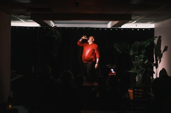 up and up nyc comedy club