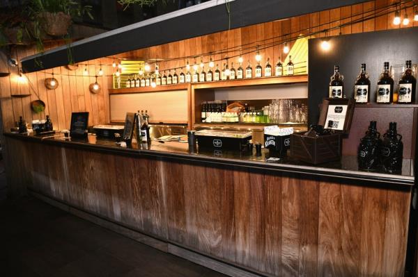 Bar of Manhattan nightclub Versa