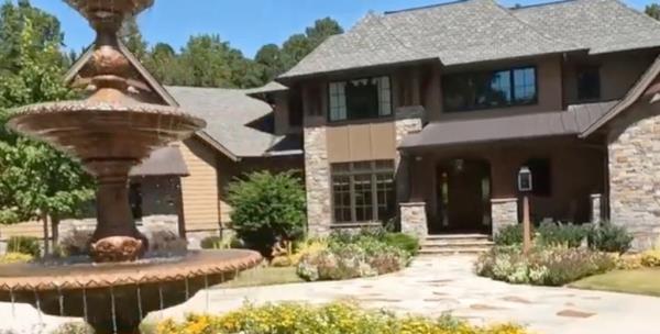 Mangum falsely filed a warranty deed claiming ownership, which Adams o<em></em>nly learned a<em></em>bout when his HOA questio<em></em>ned him after Mangum sought gate access to the private community. 