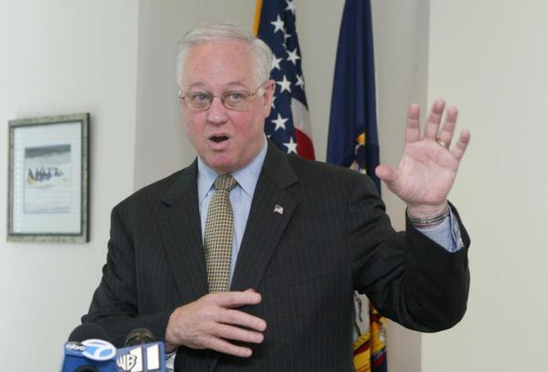 Former city and state Comptroller Alan Hevesi has passed away at the age of 83.