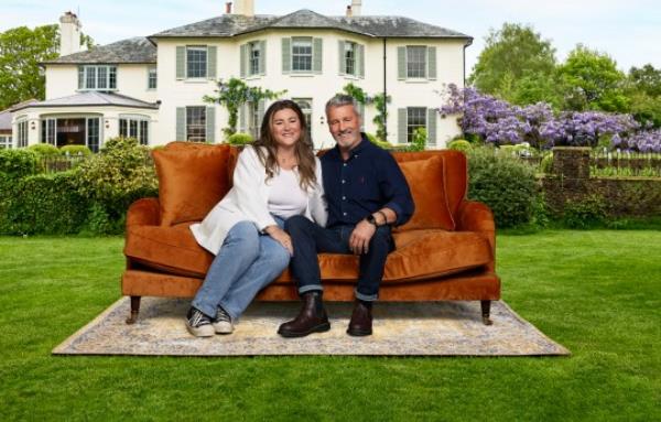 Roger and Jess My Mum Your Dad