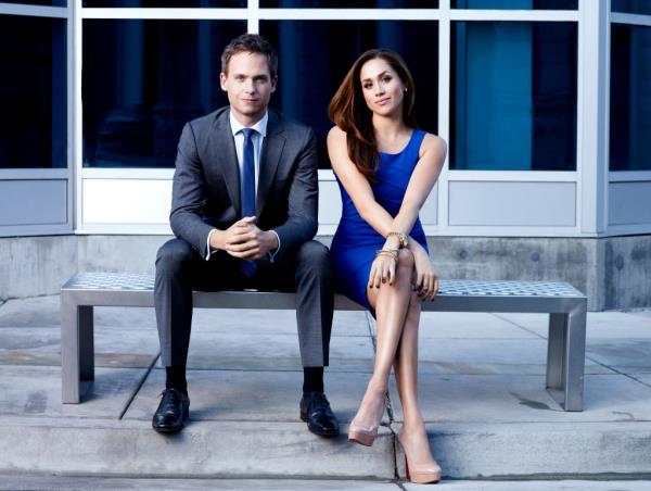 Patrick J. Adams as Mike Ross, Meghan Markle as Rachel Zane on 