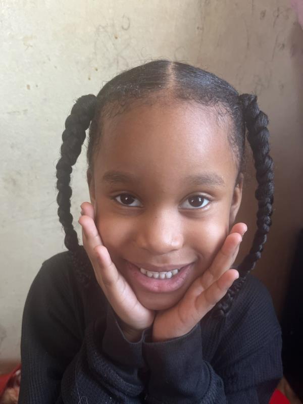 Naomi, Hazel's oldest child.