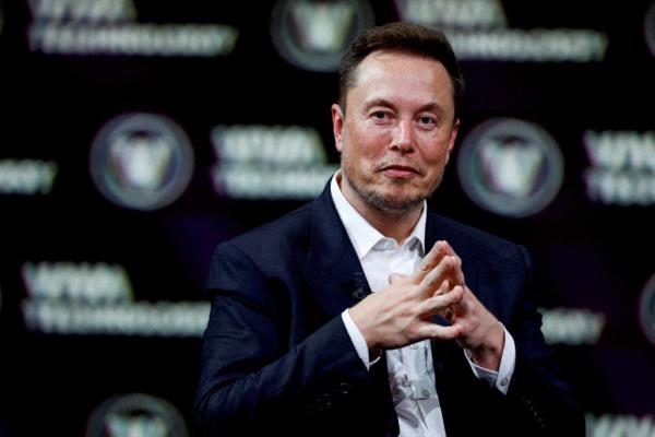 Elon Musk's rocket-launching firm SpaceX managed to turn a profit during the first quarter of this year.