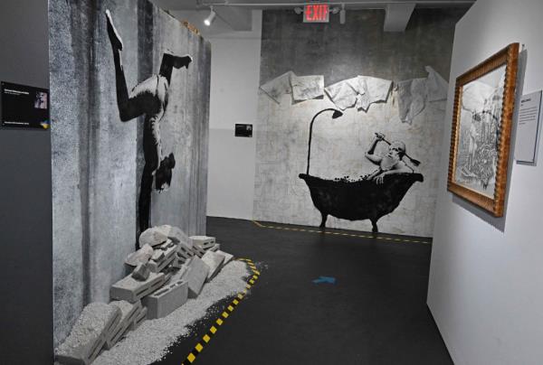 Bansky's painting of someone in the bath