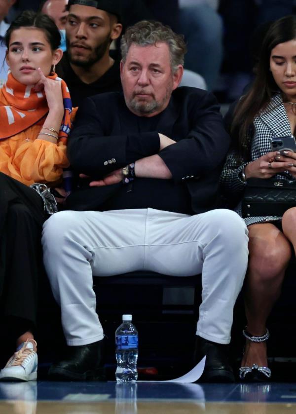 Sphere owner James Dolan is co<em></em>ntesting a $225 million charge for co<em></em>nstruction costs, according to a securities filing. 