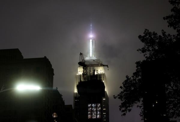 A view of the Empire State Building from 23rd St and Broadway is blocked by the rising 54-floor residential tower, 262 Fifth Avenue