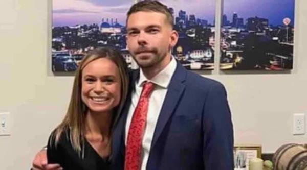 April Maho<em></em>ney and fiancé Clayton McGeeney