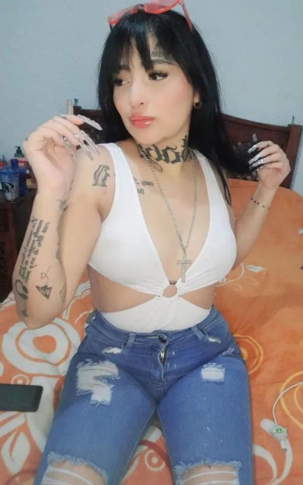 The crew made off with nearly $100,000 in watches.