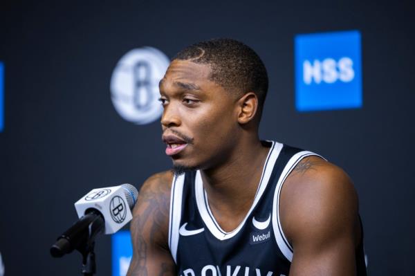 Lo<em></em>nnie Walker