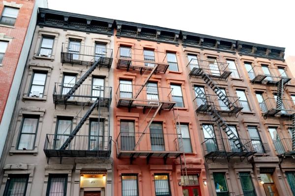 City housing officials say the program will boost and co<em></em>ntribute to projects in Brooklyn that will have more than 9,700 apartments.</p>

<p>　　