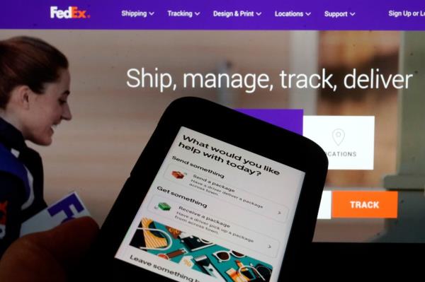 A FedEx webpage and the Uber package app 