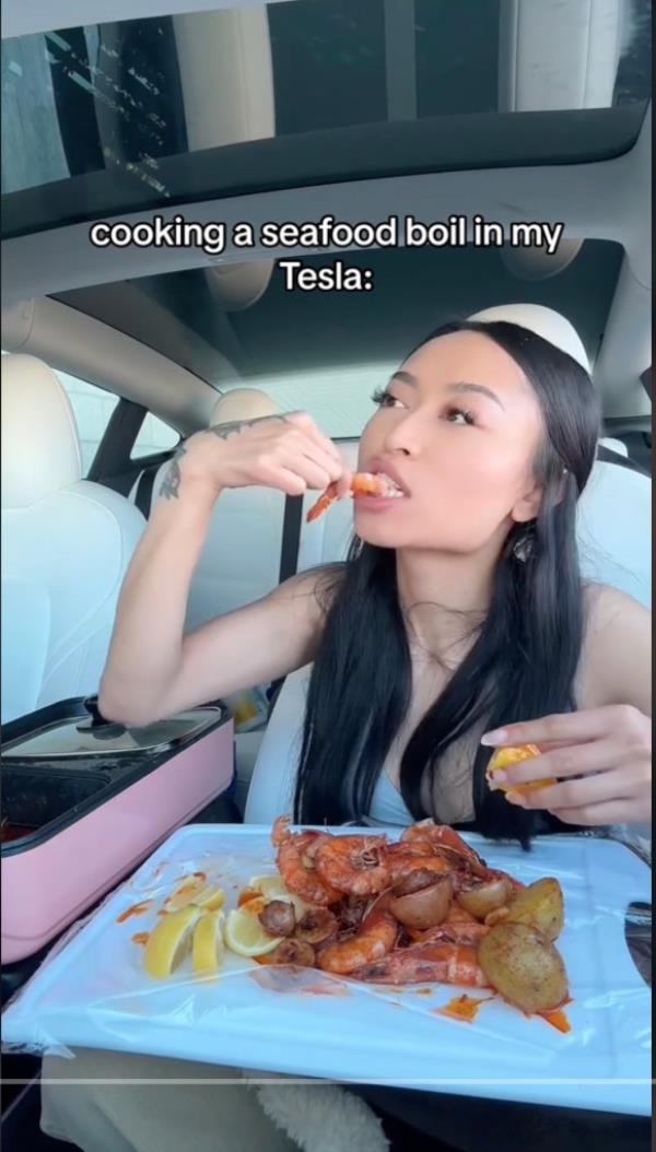 She not o<em></em>nly ate and cooked, but also meal prepped inside the pricey car.
