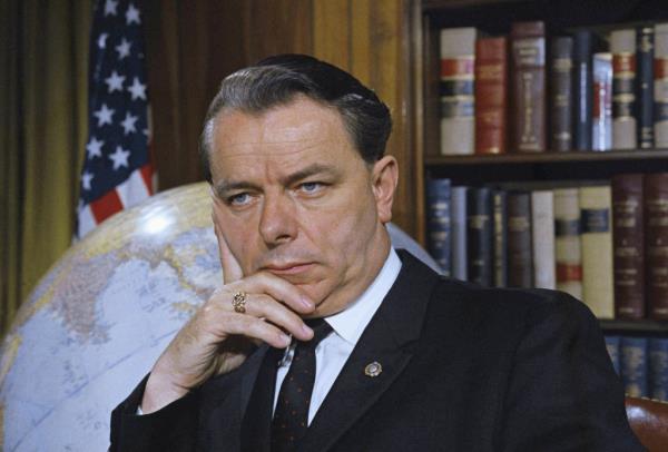 Democratic Sen. Robert Byrd represented West Virginia for more than 50 years until his death in 2010.</p>

<p>　　