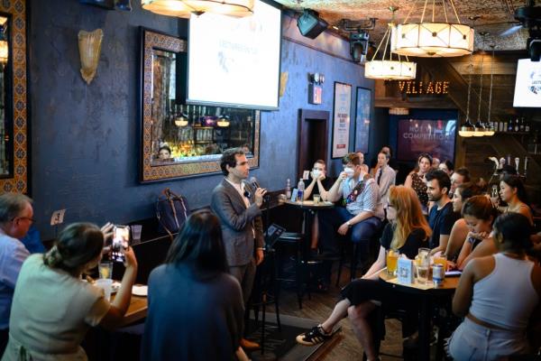 Pierre Eias, MD, leading a Lectures on Tap event in August. 