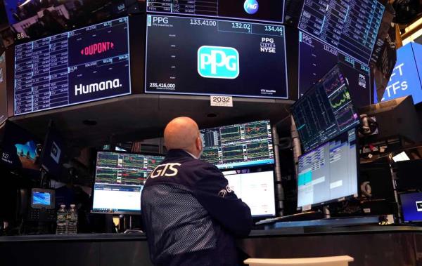 Wall Street traders