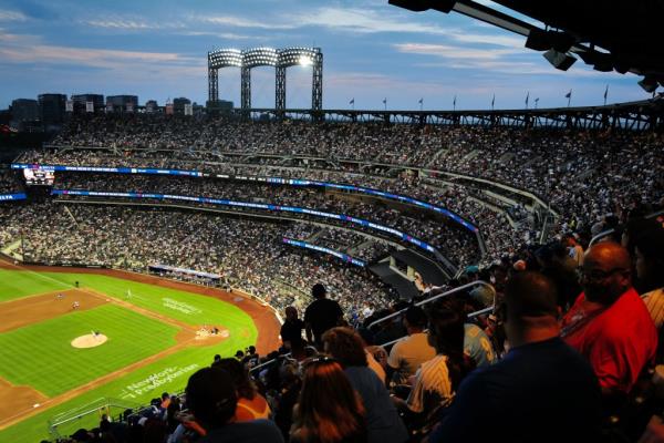 The New York Mets and New York Yankees compete during ba<em></em>seball game at Citi Field