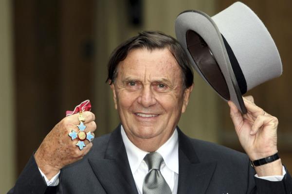 Barry Humphries obituary