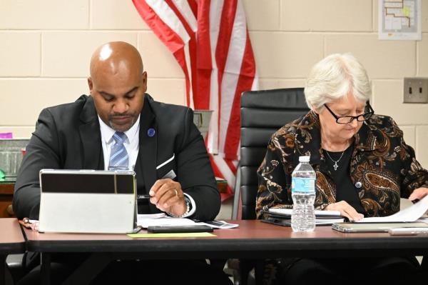 Loumeek White, Sherry Digmon