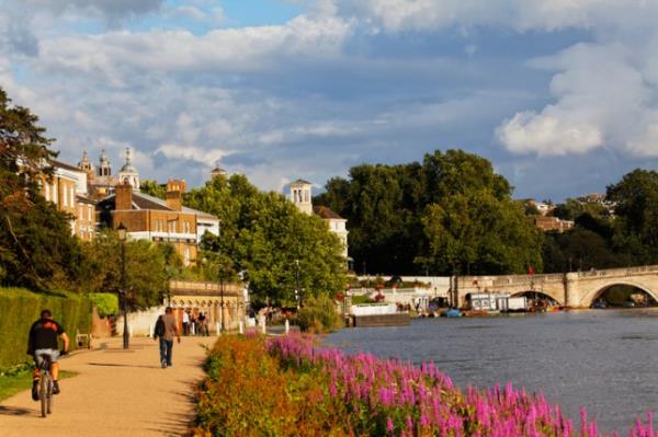 Path along river Thames in Richmond, Surrey, England