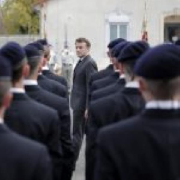 Macron highlights France’s commitment to fight terrorism over Christmas dinner with troops