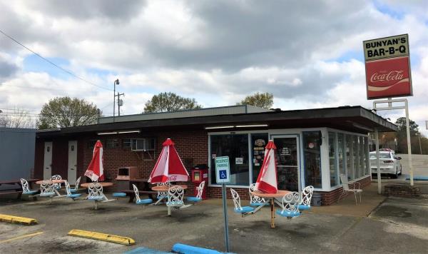 Bunyan's Bar-B-Q in Florence, Ala.